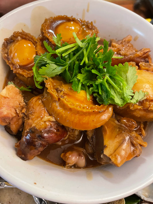 Braised Canned Abalone with BBQ Pork Knuckle